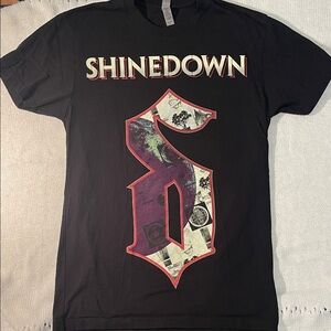 Woman Shinedown Tshirt small